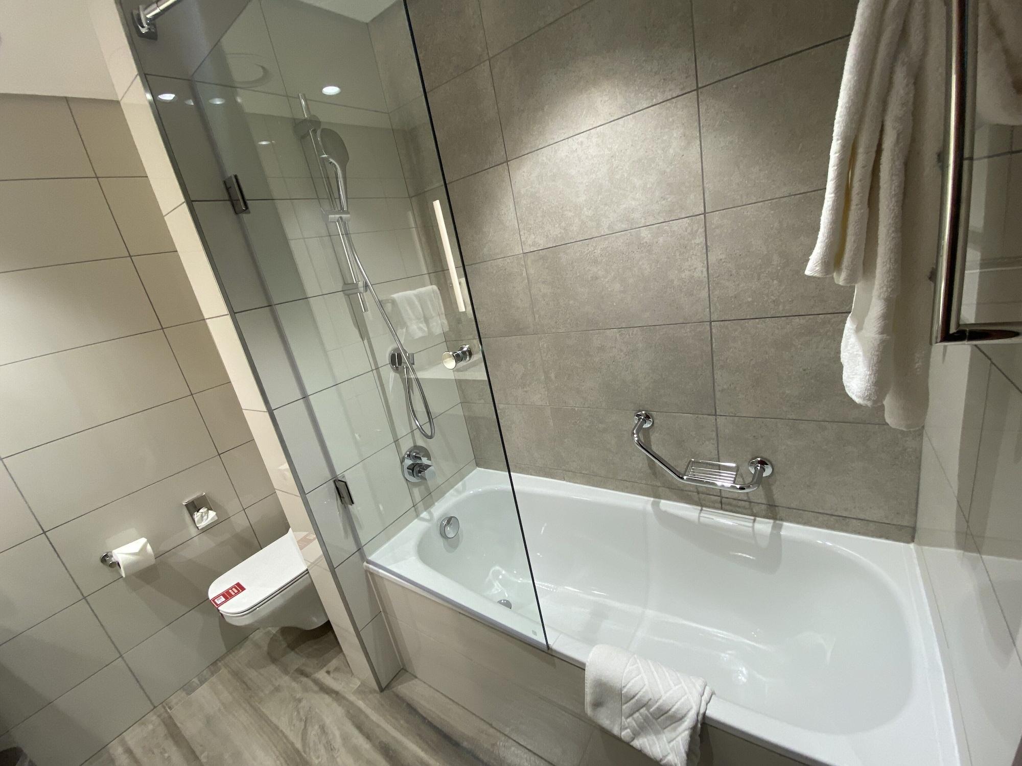 Hilton Garden Inn Mbabane Bagian luar foto