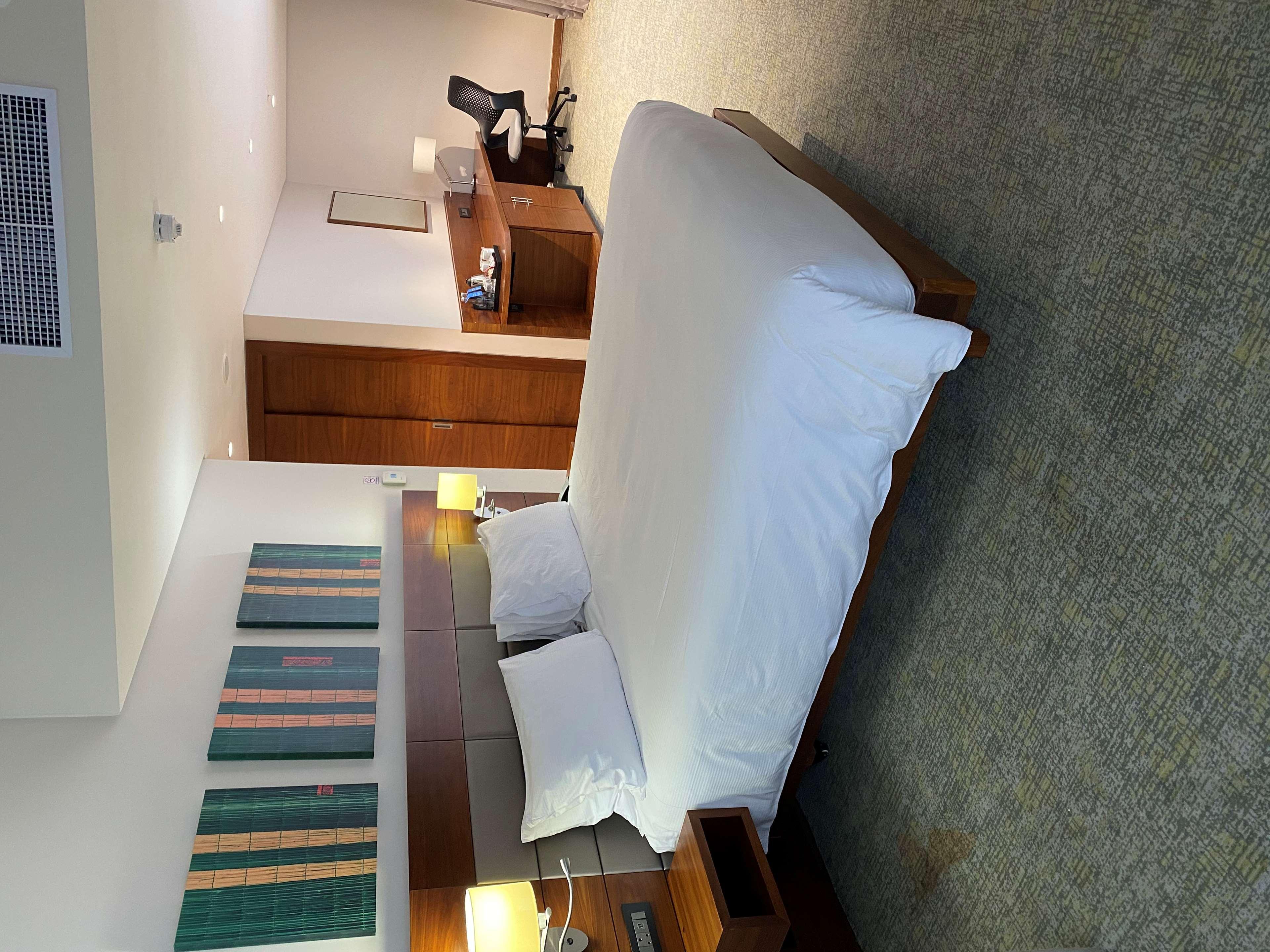 Hilton Garden Inn Mbabane Bagian luar foto