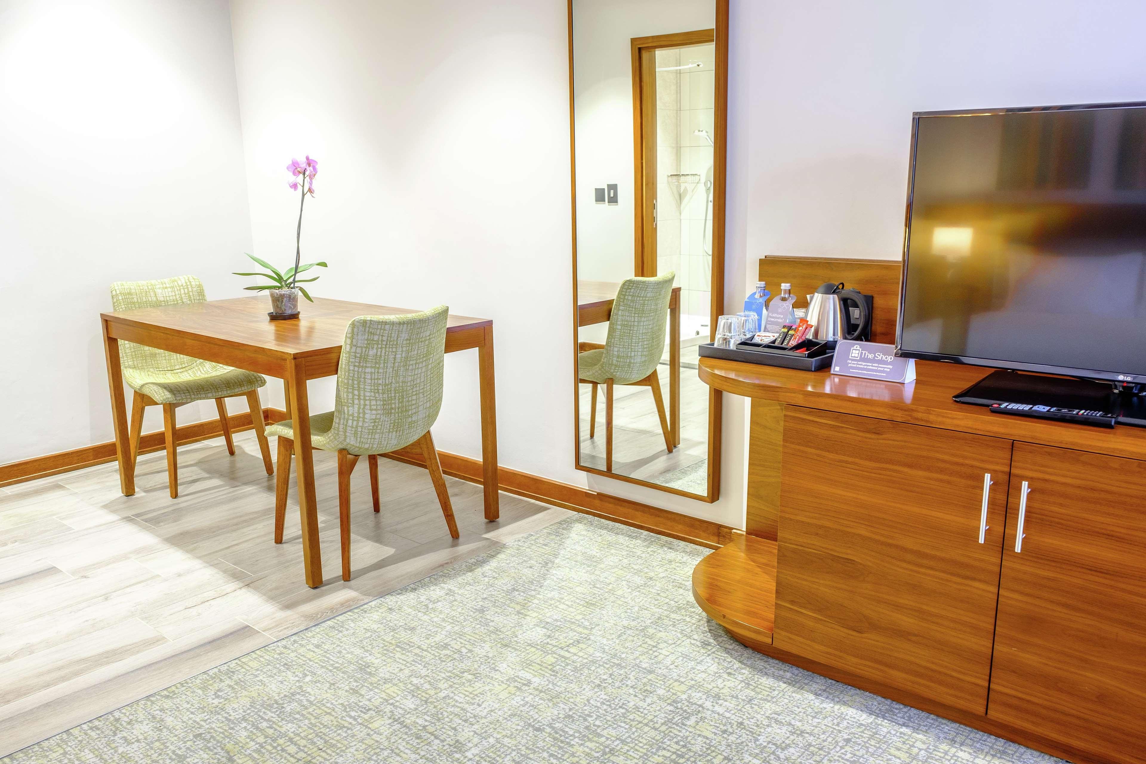 Hilton Garden Inn Mbabane Bagian luar foto