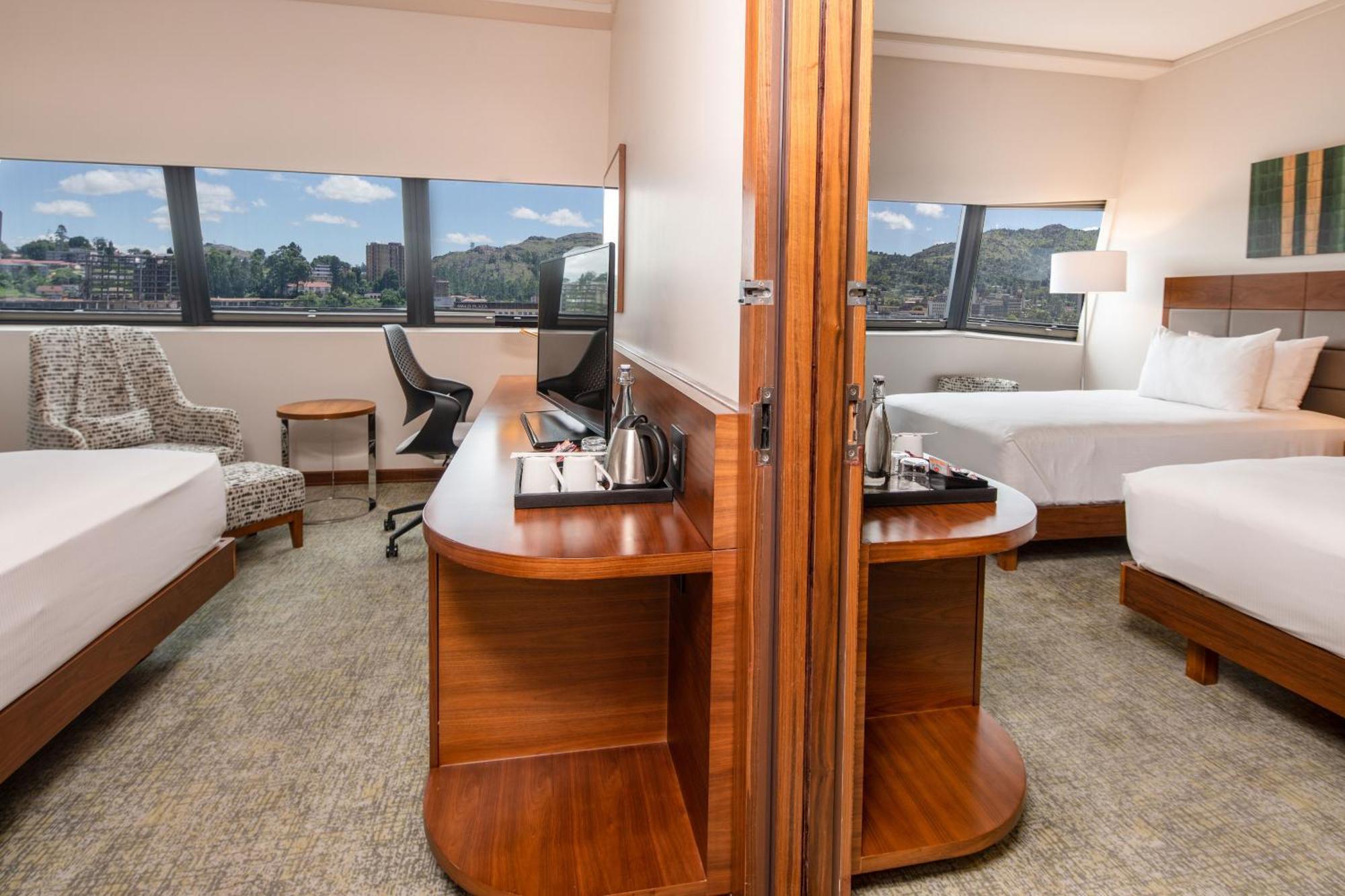 Hilton Garden Inn Mbabane Bagian luar foto