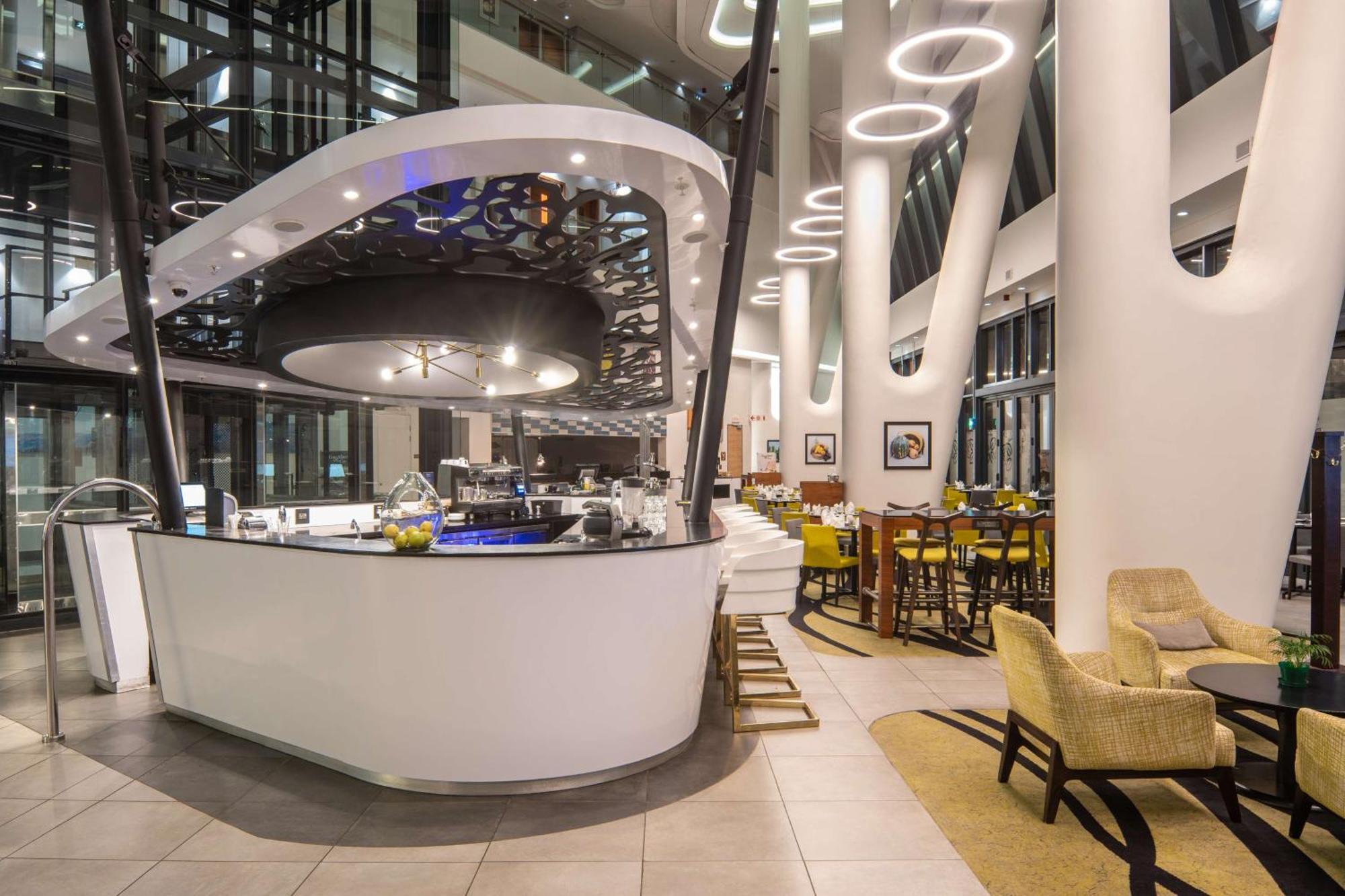 Hilton Garden Inn Mbabane Bagian luar foto
